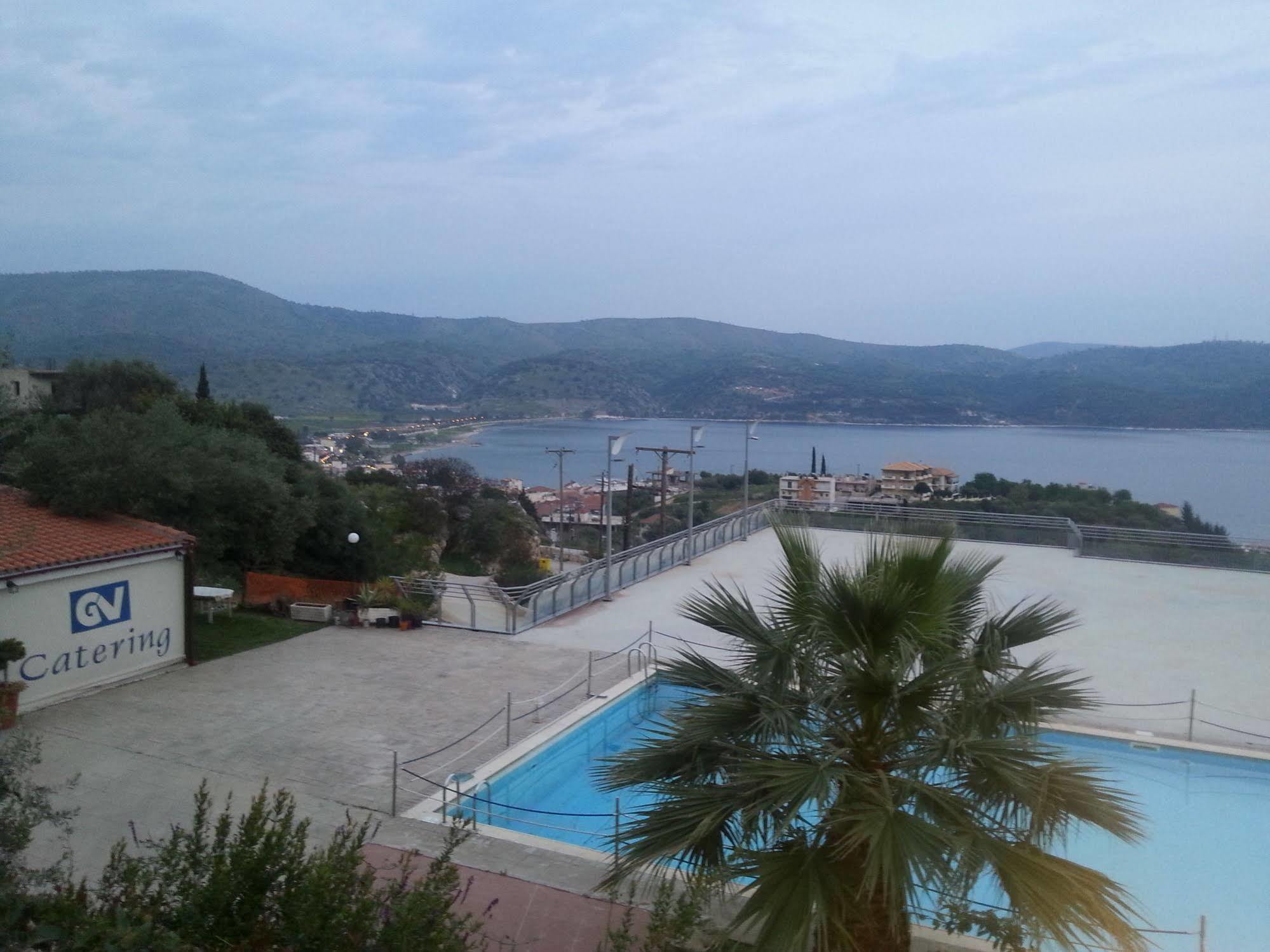 Giannis Village Astakos